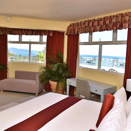 Hotel Grand A View Montego Bay Eksteriør billede