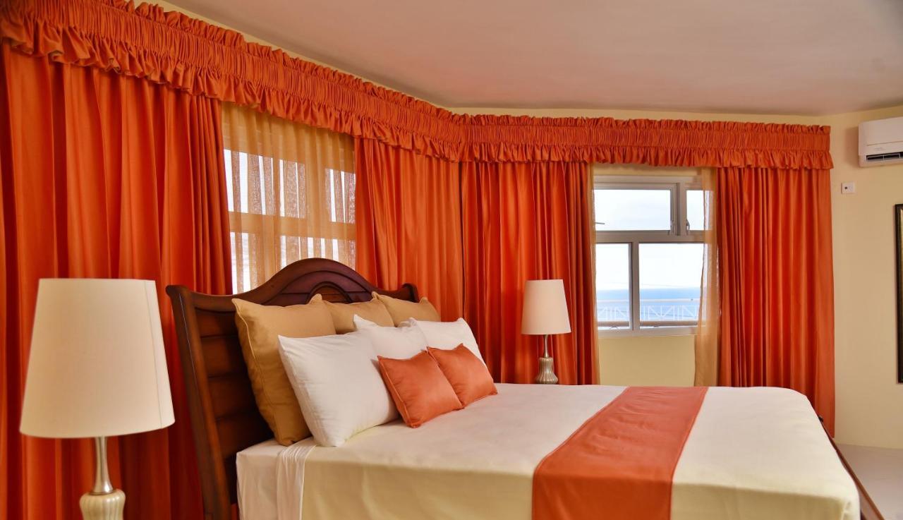 Hotel Grand A View Montego Bay Eksteriør billede